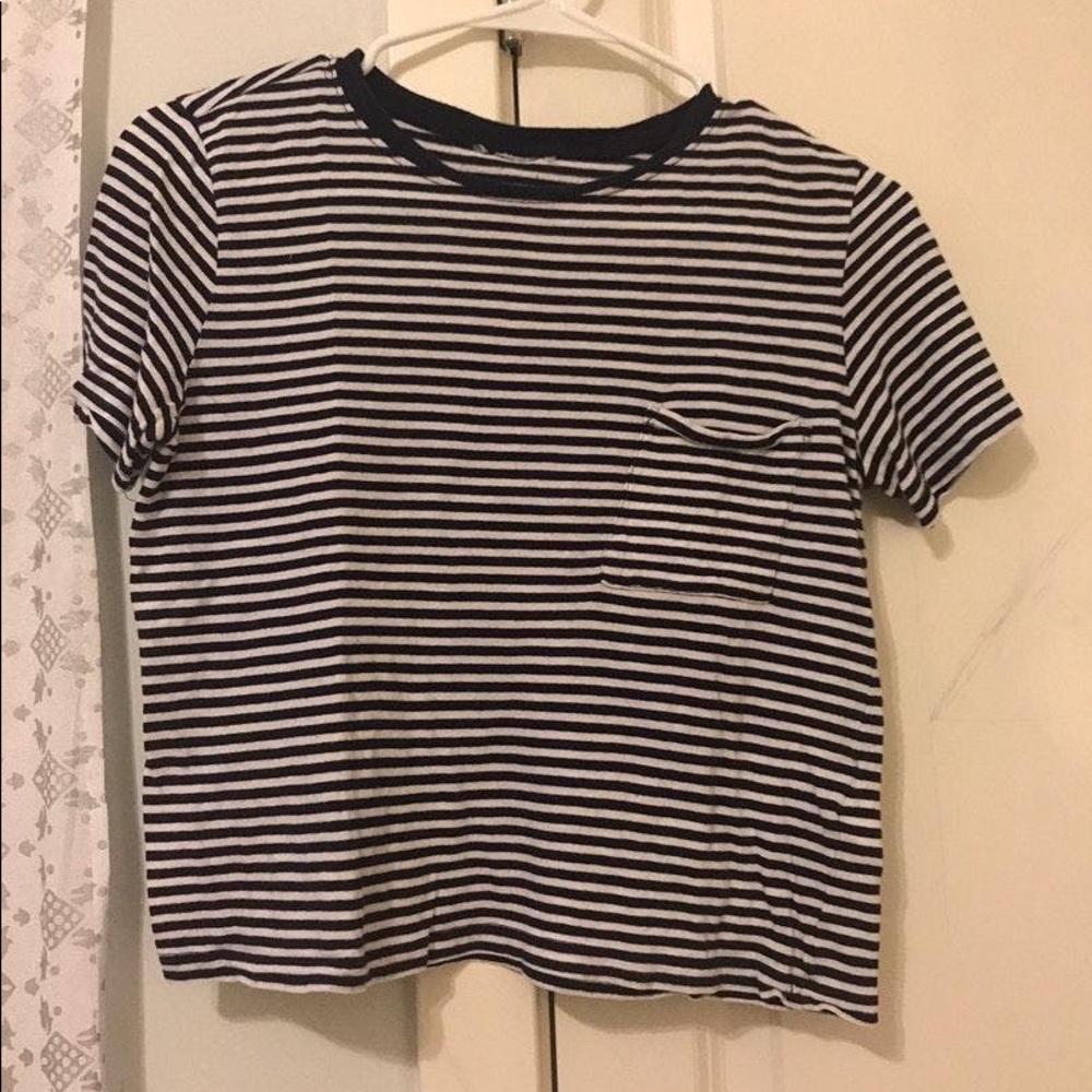 striped cropped tee
